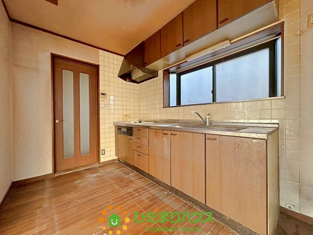 久喜市西大輪4丁目　中古一戸建てのキッチン