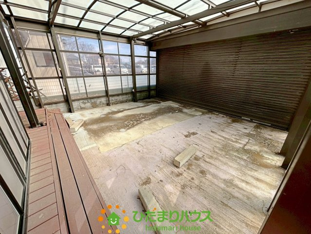 久喜市西大輪4丁目　中古一戸建ての駐車場