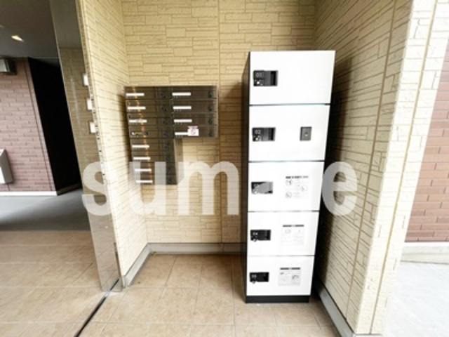 ブラウンヒルズのその他共用部分|郵便ポストと宅配BOXです。