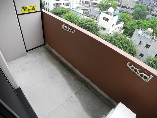スカイコート西山のバルコニー