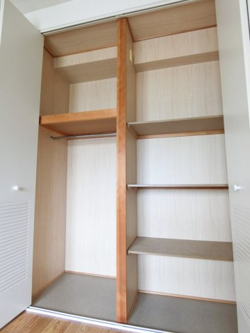 イリス南茨木の収納