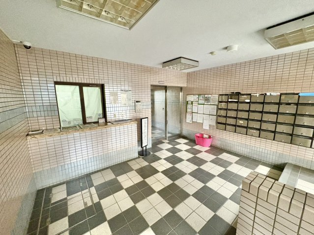 日神パレス竹の塚のエントランス|毎日通るエントランスはこのようになっています