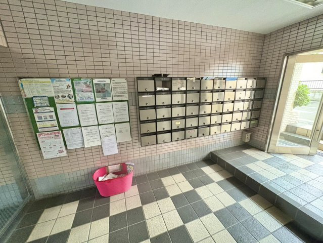 日神パレス竹の塚のエントランス|毎日通るエントランスはこのようになっています