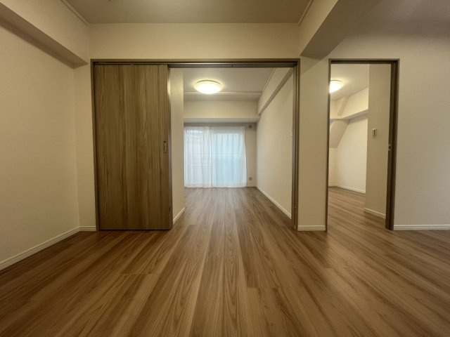 ライオンズマンション中野弥生町の洋室|使い勝手のいい洋室です