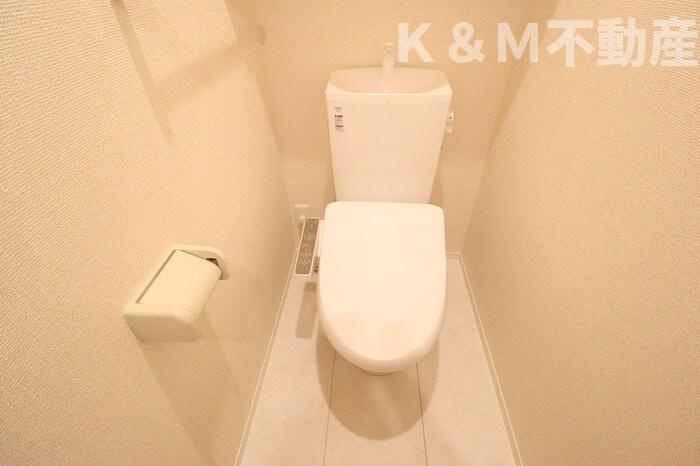 ピースウッド　Ⅱのトイレ|落ち着いた色調のトイレです