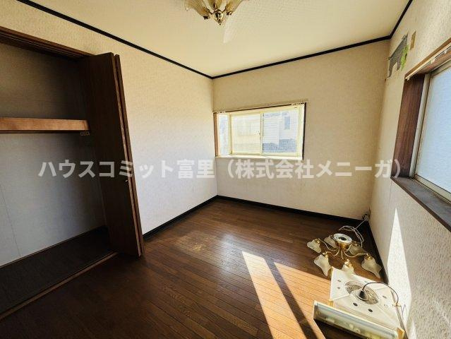 八街市大木　中古戸建の洋室