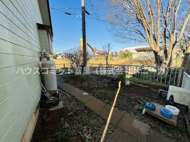 八街市大木　中古戸建の庭
