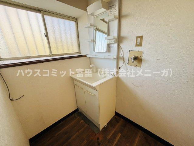 八街市大木　中古戸建の洗面所