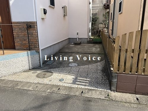 【駐車場】 | 【仲介手数料０円】綾瀬市上土棚南2丁目　中古一戸建て | 綾瀬市上土棚南2丁目　中古一戸建て
