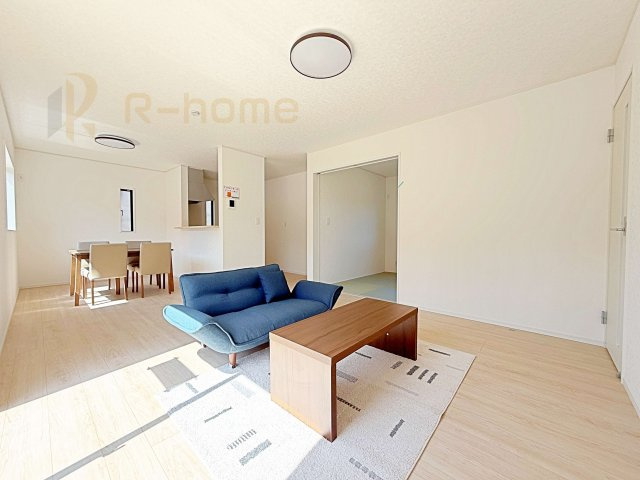 水戸市河和田町第3　新築戸建て　19号棟の居間・リビング|広々としたLDK♪充分な広さがあり、ご家族でインテリアのレイアウトを考えるのも楽しみですね！