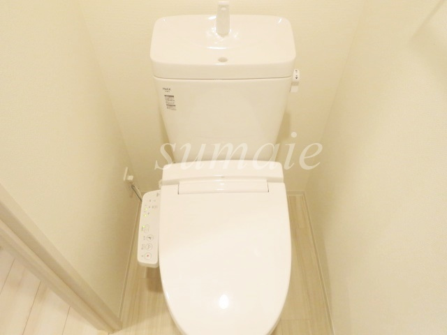 Ｌａ　Ｄｏｕｃｅｕｒ赤羽のトイレ|温水洗浄便座付きトイレです。