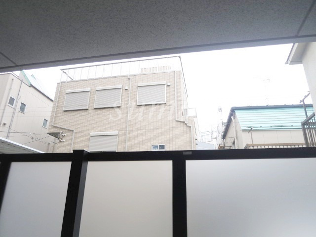 Ｌａ　Ｄｏｕｃｅｕｒ赤羽の展望|仕切り壁が高いので外から部屋が見えずらいです！