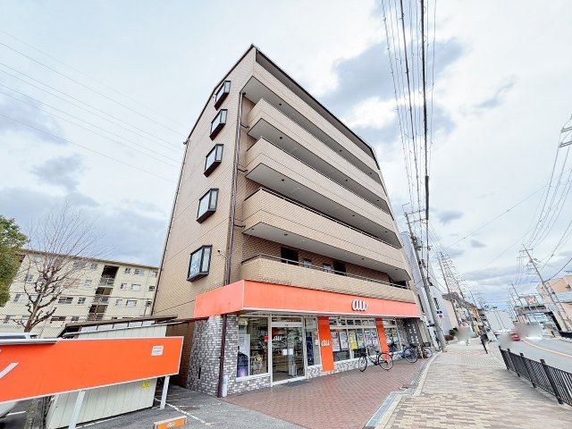 カサアルメリアの外観