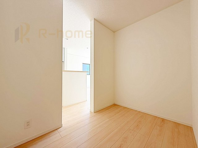 水戸市河和田町第3　新築戸建て　21号棟の収納|大容量のパントリーを設置！キッチン回りの整理整頓の悩みも解決♪