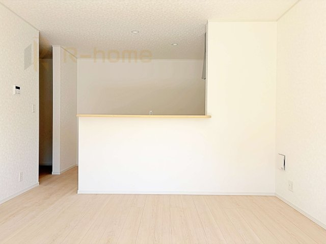 水戸市河和田町第3　新築戸建て　21号棟のキッチン|リビングで遊ぶお子様にも目が届くカウンターキッチン！