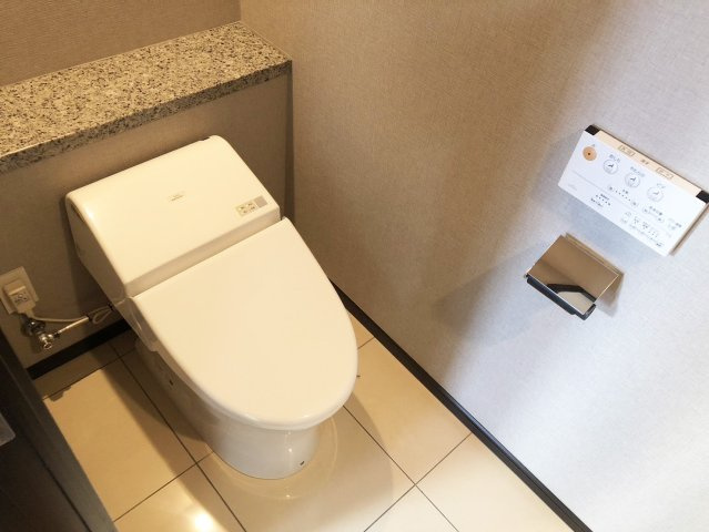 グランフロント大阪オーナーズタワーのその他共用部分|敷地には木や水の自然が溢れています。
四季を通じて豊かな景観美をお愉しみいただける都心のヒーリングスポットです。