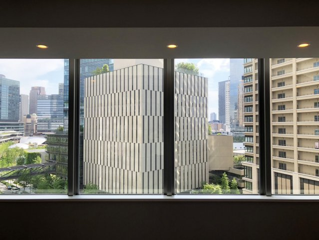 グランフロント大阪オーナーズタワーの展望|リビング・ダイニングからは南西方面（GRAND GREEN OSAKA）の眺望をお楽しみいただけます。