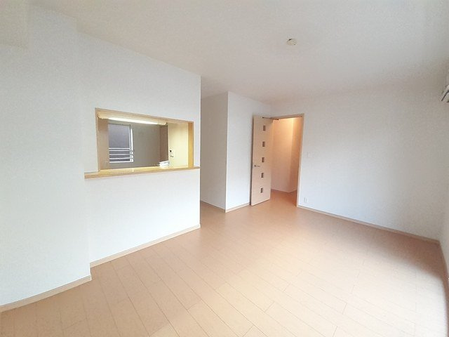 サニーメゾンの居間・リビング