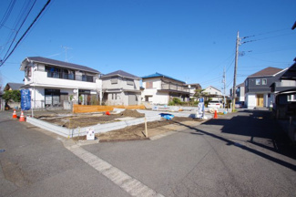 【前面道路含む現地写真】
