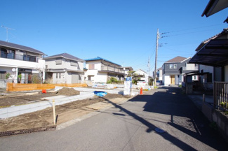 【前面道路含む現地写真】