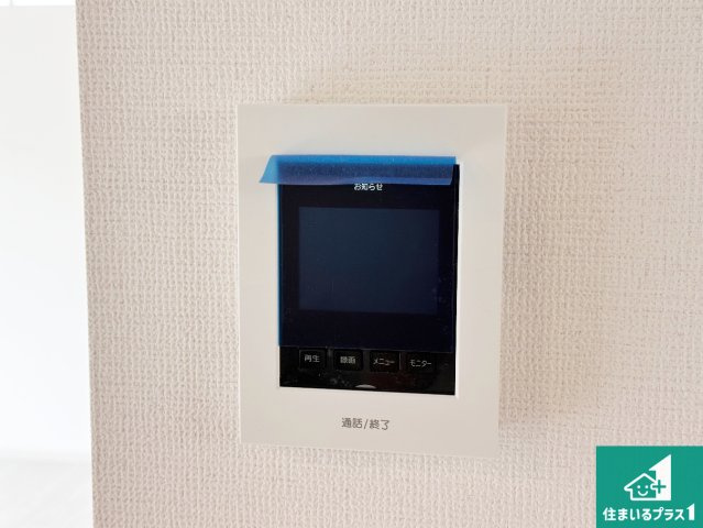 神戸市垂水区山手　第1期　新築一戸建ての防犯設備|カラーモニターインターホン！声だけでなく来訪者の姿や顔がモニターで確認できるので、小さなお子様がいらっしゃるご家庭でも安心できます！