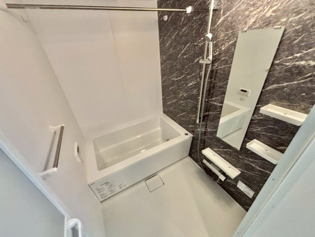 イストワール　ブルーの浴室