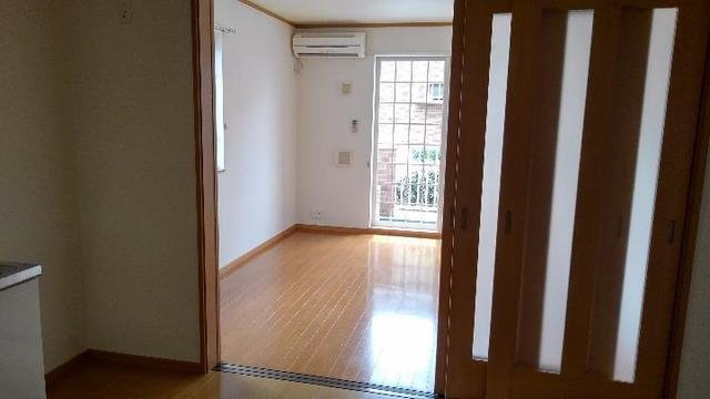 ファシネイション春日Ⅱの居間・リビング