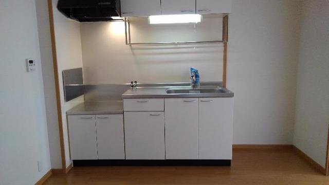 ファシネイション春日Ⅱのキッチン