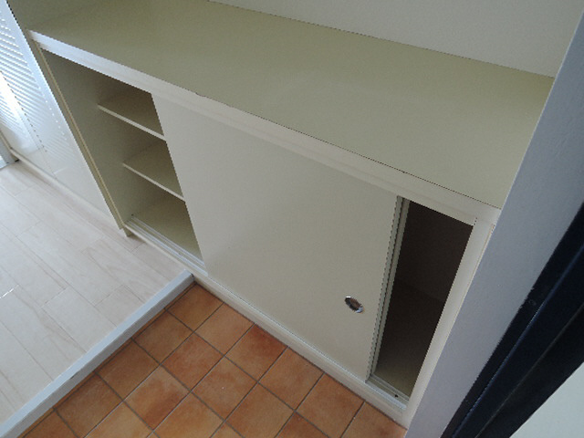 姫路市忍町の賃貸マンションの玄関