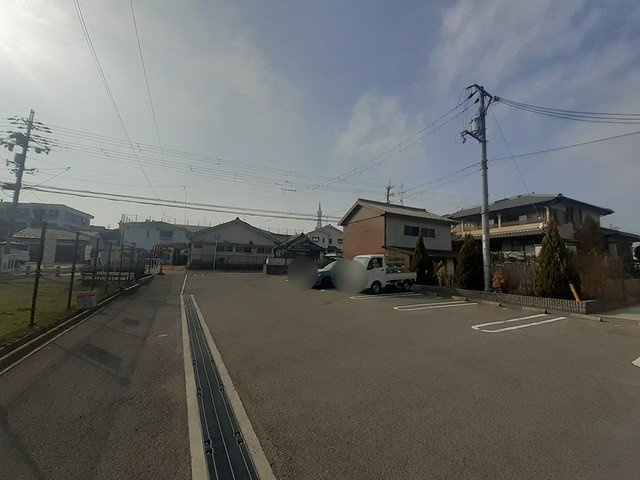 フェリス　ウラタの駐車場