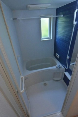 【浴室】 | グランツオーヴェルⅠ | 【グランツオーヴェルⅠ】きれいなお風呂です