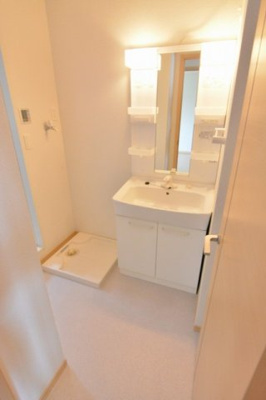 【洗面所】 | グランツオーヴェルⅠ | 【グランツオーヴェルⅠ】使いやすい洗面所です