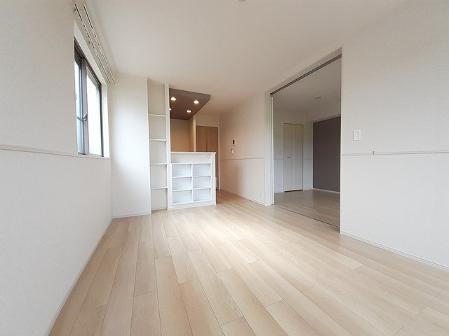 レジオンス阪杉の居間・リビング