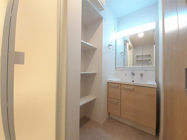 レジオンス阪杉の洗面所