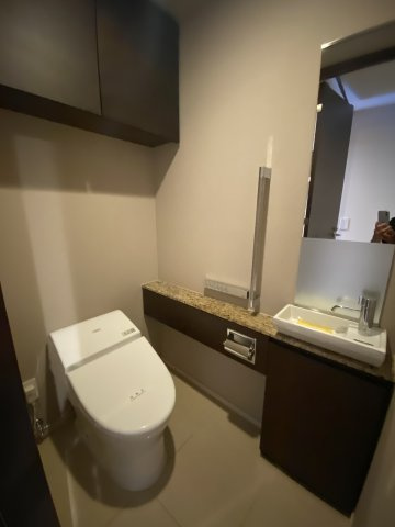 ミッドガーデン赤坂氷川のトイレ