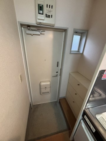 【玄関】 | サンフラワーハイツ