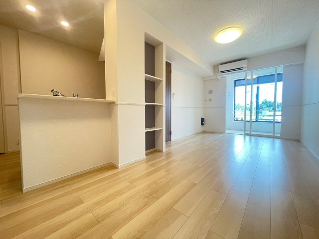 【居間・リビング】 | ※同タイプの写真です