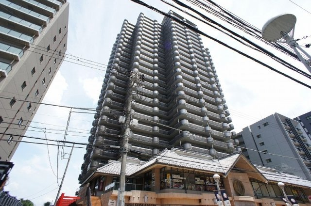 コンセールタワー所沢の外観