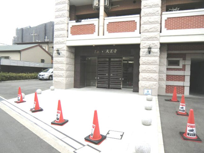 【エントランス】 | Luxe天王寺