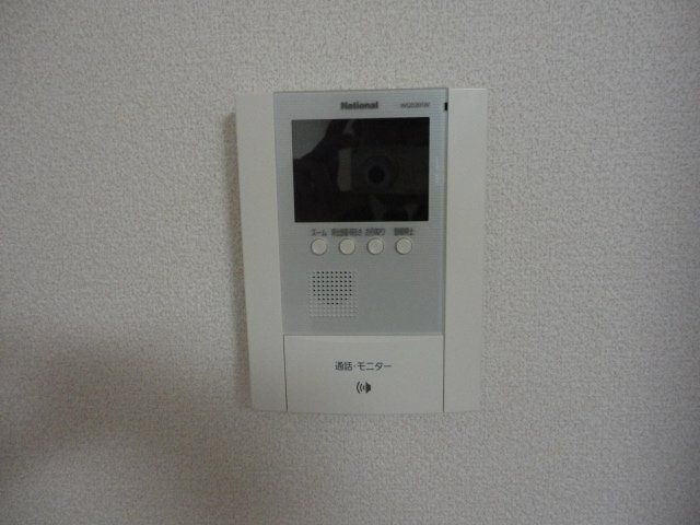 ヴィーヴル　壱番館の玄関