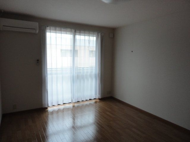 ヴィーヴル　壱番館の洋室