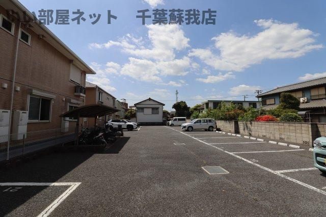 フーヴェル都　Ａの駐車場|駐車スペースもあります
