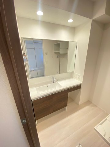 【独立洗面台】