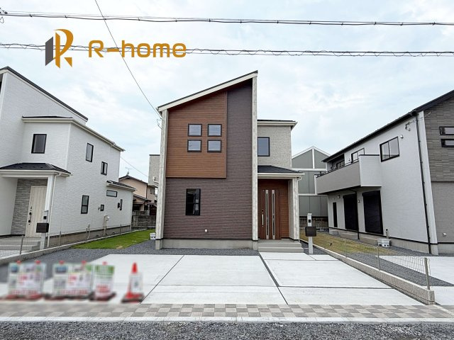 水戸市赤塚1丁目　新築戸建て　2号棟の外観|建物完成いたしました！ご予約で『平日』や『夕方』などでもご見学可能です！