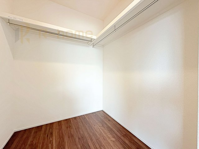水戸市赤塚1丁目　新築戸建て　2号棟の収納|人気のウォークインクローゼット！アウター類はもちろん、季節ものや寝具も収納できます！