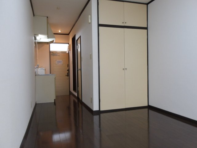 ステップ’91の洋室