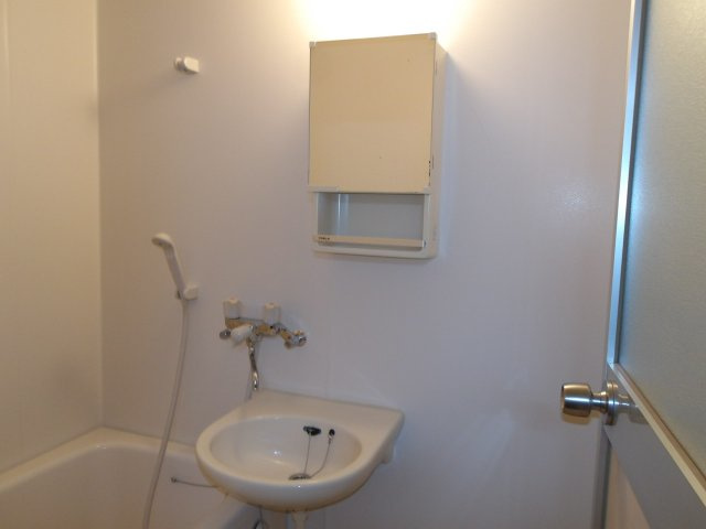 ステップ’91の浴室