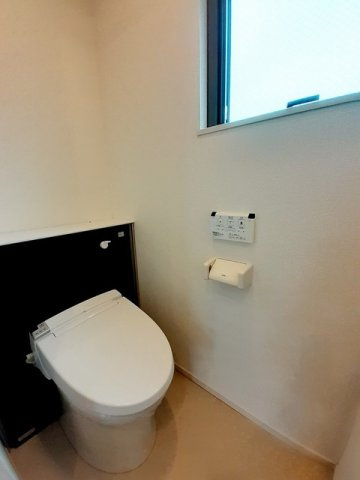 ウィーバー・ハウスⅡのトイレ|シンプルで使いやすいトイレです