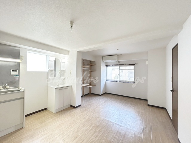 藤沢市片瀬海岸１丁目の賃貸マンションの居間・リビング