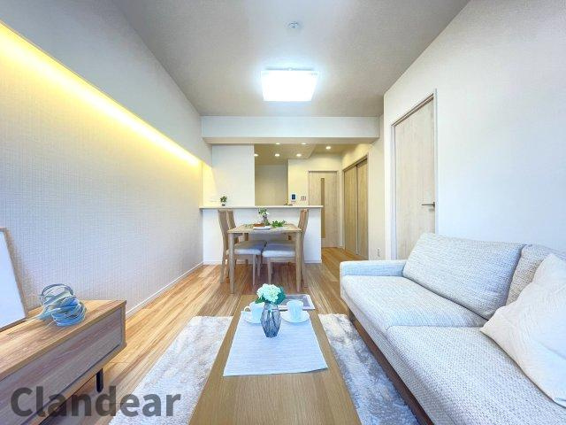 フジハイツの居間・リビング|ドキドキの新生活も、安心してスタート。ぴったりの住まいを見つけませんか？クランディアが一緒に住まい選びをサポートします‼　まずは、お気軽にお問合せください　＃クランディア